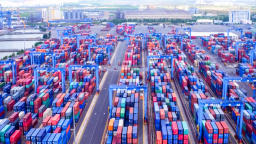 Hàng nghìn container phế liệu tồn đọng ở cảng Cái Mép - Thị Vải
